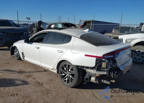 2022 Kia Stinger Gt-Line z USA, uszkodzony, nr VIN KNAE35LD1N6101400